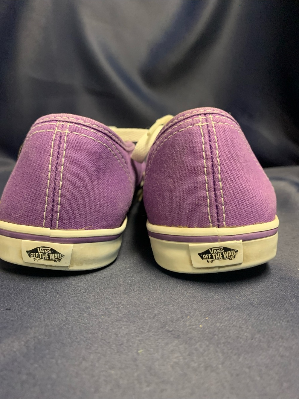 Vans Women's Canvas Low-Top Sneakers in Purple with White Laces - Picture 2 of 5